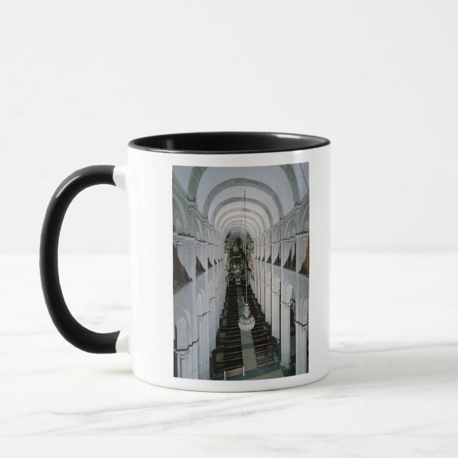 Caneca Interior da catedral começada em 1078 (Esquerda)