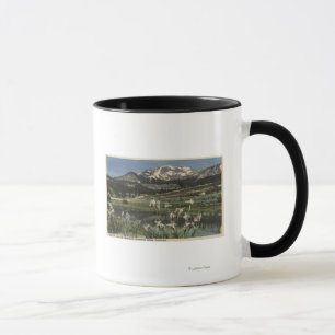 Caneca Iris Selvagem Crescendo Perto Do Monte Mammoth