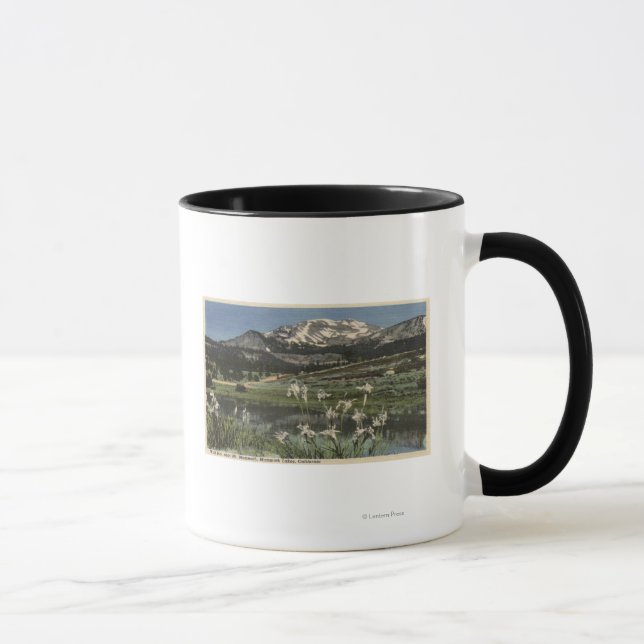 Caneca Iris Selvagem Crescendo Perto Do Monte Mammoth (Direita)