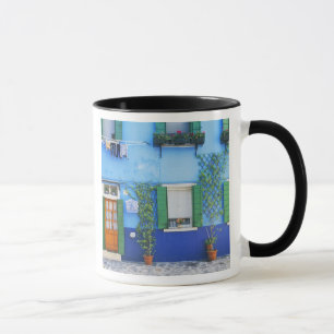 Caneca Itália, Burano. Uma casa colorida em Burano perto