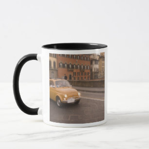 Caneca Itália, Florença. Fiat 800 Rally cruza Arno