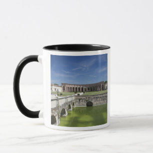 Caneca Itália, Província de Mantova, Mantova. Pátio,