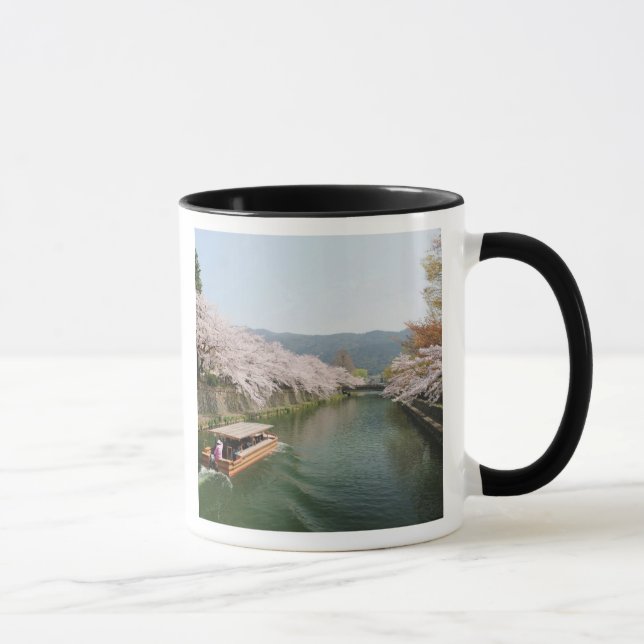 Caneca Japão, Quioto. Visualização de flores no barco (Direita)