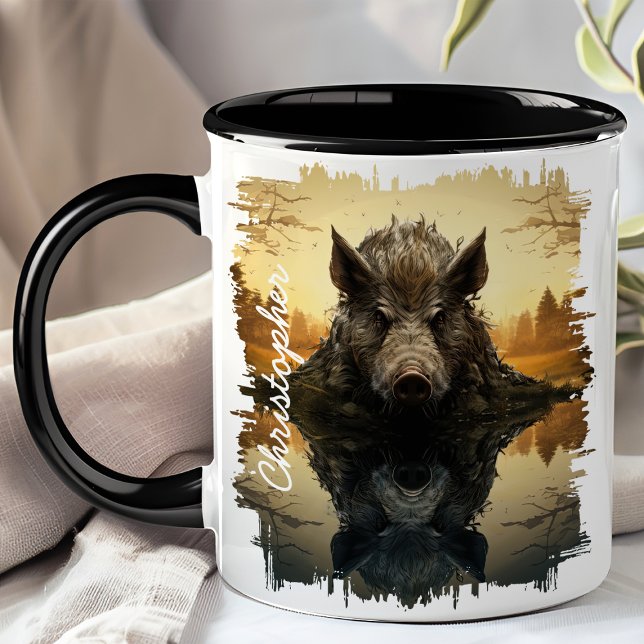 Caneca Javali na Reflexão do Lago de Outono (Criador carregado)