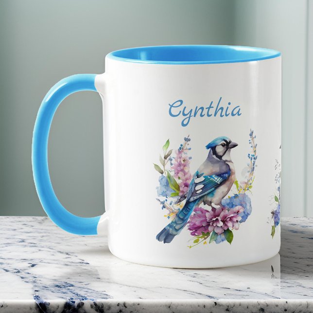 Caneca Jays Azuis e Flores de Verão Bonito Monograma (Criador carregado)