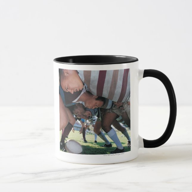 Caneca Jogadores da união do rugby em um scrum (Direita)