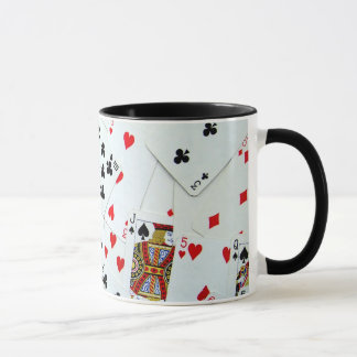 Caneca Jogando jogos de cartas