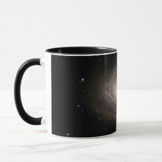 Caneca Kaffee mit dem Blick in die Tiefen des Weltalls