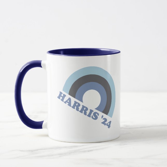 Caneca Kamala Harris 2024 Retro Rainbow (Esquerda)