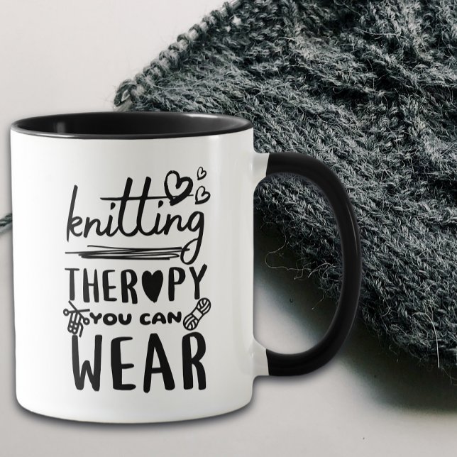 Caneca Knitting Therapy You Can Wear Funny Mug (Criador carregado)