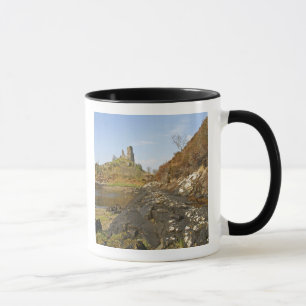 Caneca Kyleakin, Escócia. As ruínas antigas de