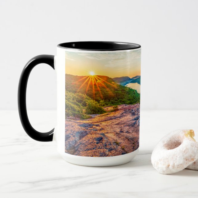 Caneca Lago das Nuvens Montanhas Porcupine (Com Donut)