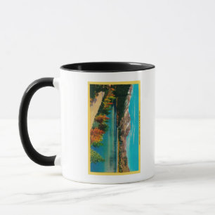 Caneca Lago no condado alto de SierraMono, CA june