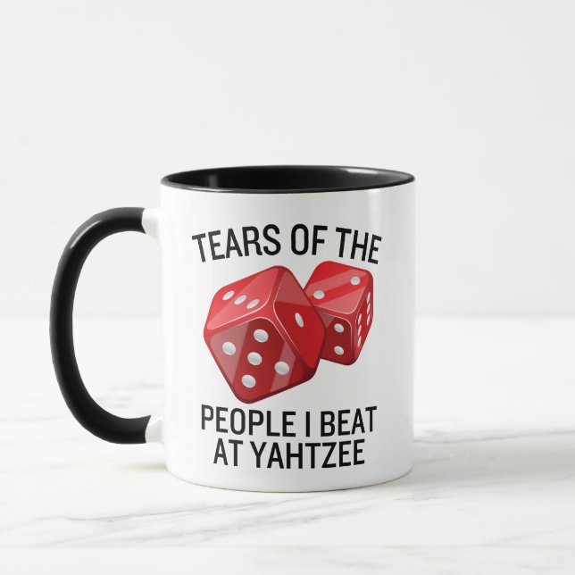 Caneca Lágrimas das Pessoas que espanco no Yahtzee Engraç (Esquerda)