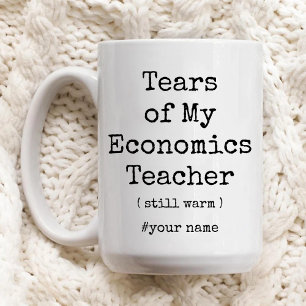 Caneca Lágrimas do meu professor de economia ainda aqueci