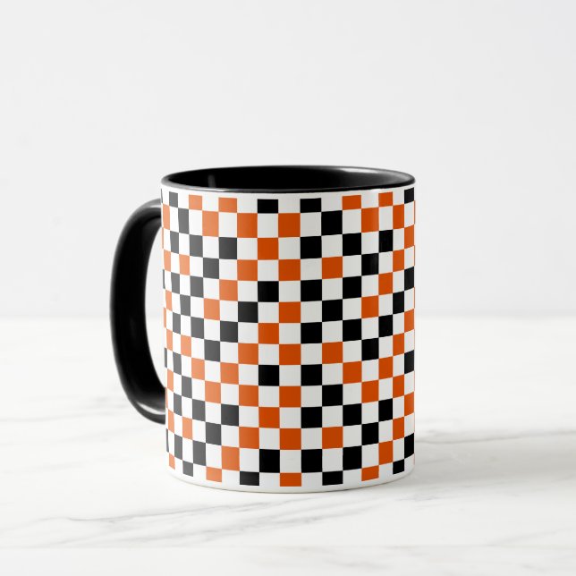 Caneca Laranja Preto e Branco Xadrez  (Frente Esquerda)