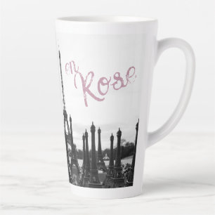 Caneca latina da Torre Eiffel de La Vie en Rosa Pa