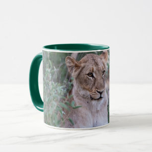 Caneca Leoa Tranquila – Arte sobre Vida Selvagem