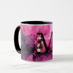 Caneca Letra M, em forma de Mármaco, rosa e roxa, em form