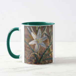 Caneca Lírios do Deserto Flores Silvestres