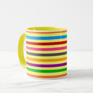 Caneca Listras Coloridas Sobre Design de Padrão Amarelo