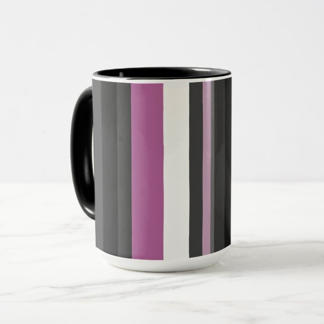 Caneca Listras Pretas, Cinzas e Brancas (Frente Esquerda)