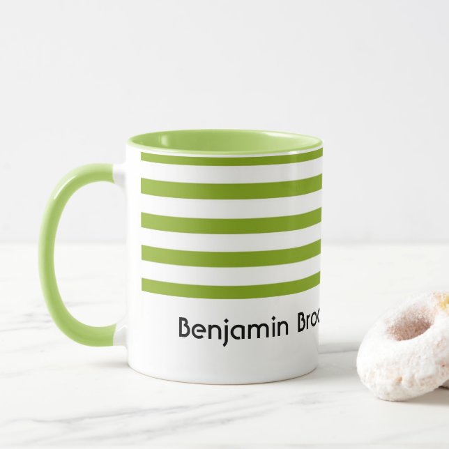 Caneca Listras verdes e brancas de nome personalizado (Com Donut)