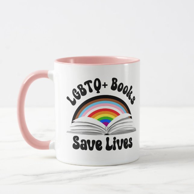 Caneca Livros LGBTQ+ salvam vidas (Esquerda)