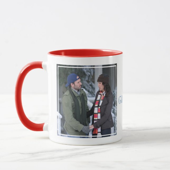 Caneca Lorelai & Luke segurando mãos na neve (Esquerda)