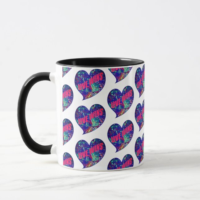 Caneca Love Wins Inspirational Words Art Heart (Esquerda)