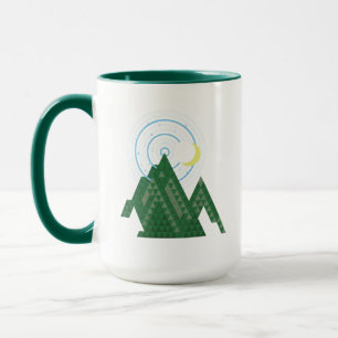 Caneca lua crescente no céu da montanha