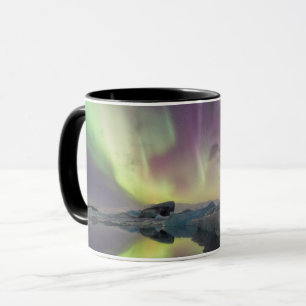 Caneca Luzes da Aurora refletidas na lagoa