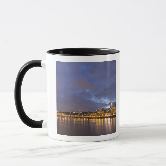 Caneca Luzes da cidade refletidas no rio Willamette (Esquerda)