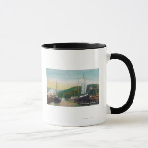 Caneca Madeira serrada da carga na cena das escunas
