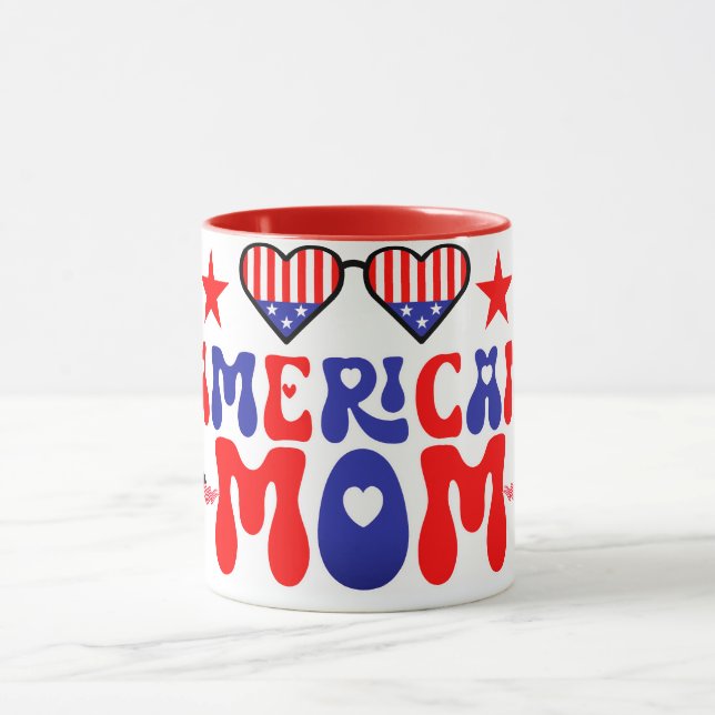 Caneca Mãe americana feliz 4 de julho (Centro)