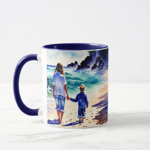 Caneca Mãe e Filho Caminhando na Praia