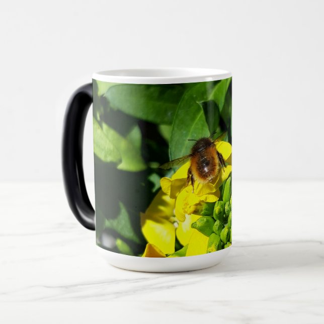 Caneca Mágica Abelhas nas Flores Amarelas (Frente Esquerda)