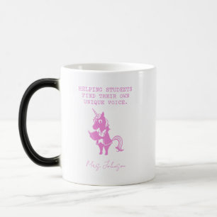 Caneca Mágica Ajudando Estudantes a Encontrar Sua Voz Única em I