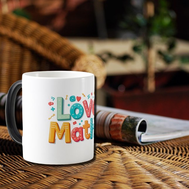 Caneca Mágica Ama a matemática - tipografia divertida (Criador carregado)