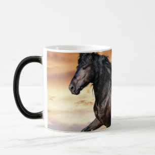 Caneca Mágica Belo Cavalo Negro