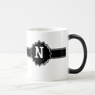 Caneca Mágica Branco Preto Monograma