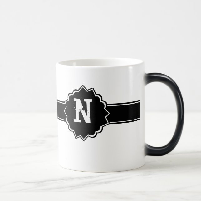 Caneca Mágica Branco Preto Monograma (Direita)