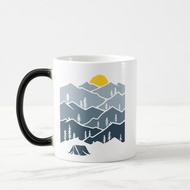 Caneca Mágica Campo de tendas nas florestas de montanha (Esquerda)