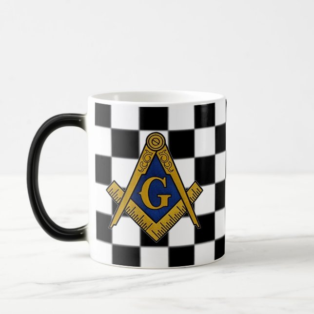 Caneca Mágica Checkers Masonic Freemasons Square e Compass (Esquerda)