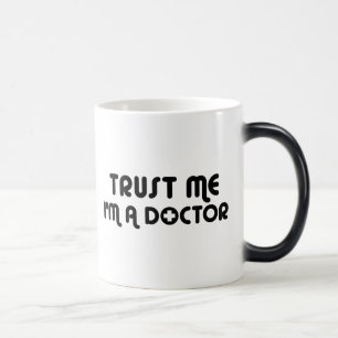 Caneca Mágica Confie em mim, sou médico
