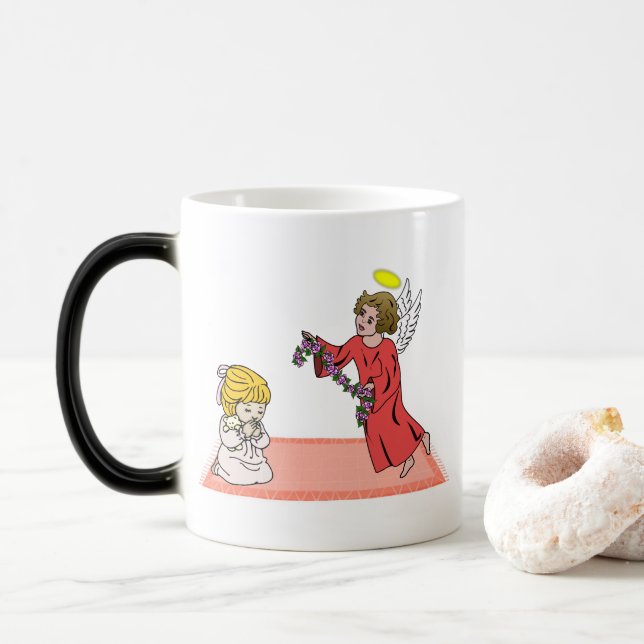 Caneca Mágica Criança rezando Mug (Com Donut)
