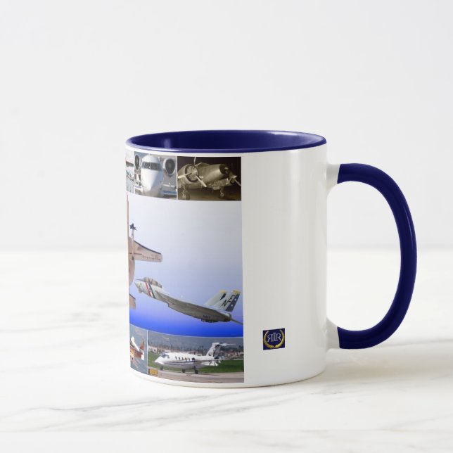 Caneca Mágica da colagem do avião do vôo (Direita)