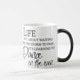 Caneca Mágica DANÇA inspirada na CHUVA