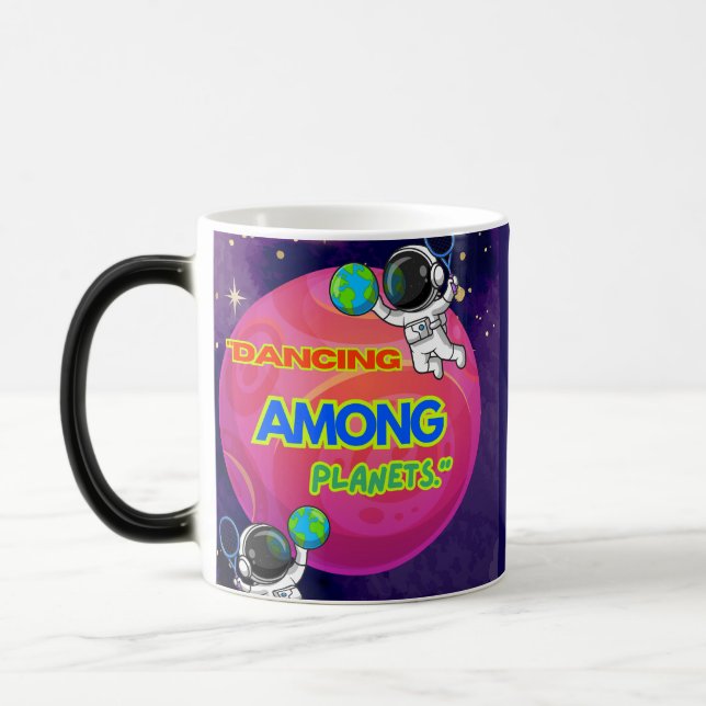 CANECA MÁGICA DANÇANDO ENTRE PLANETAS (Esquerda)