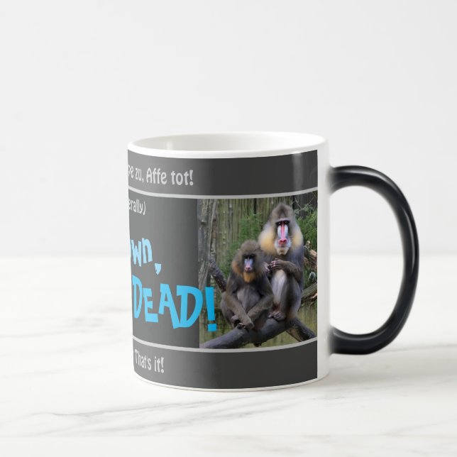 Caneca Mágica Deitado, morto de macaco - bobo traduzido alemão! (Direita)